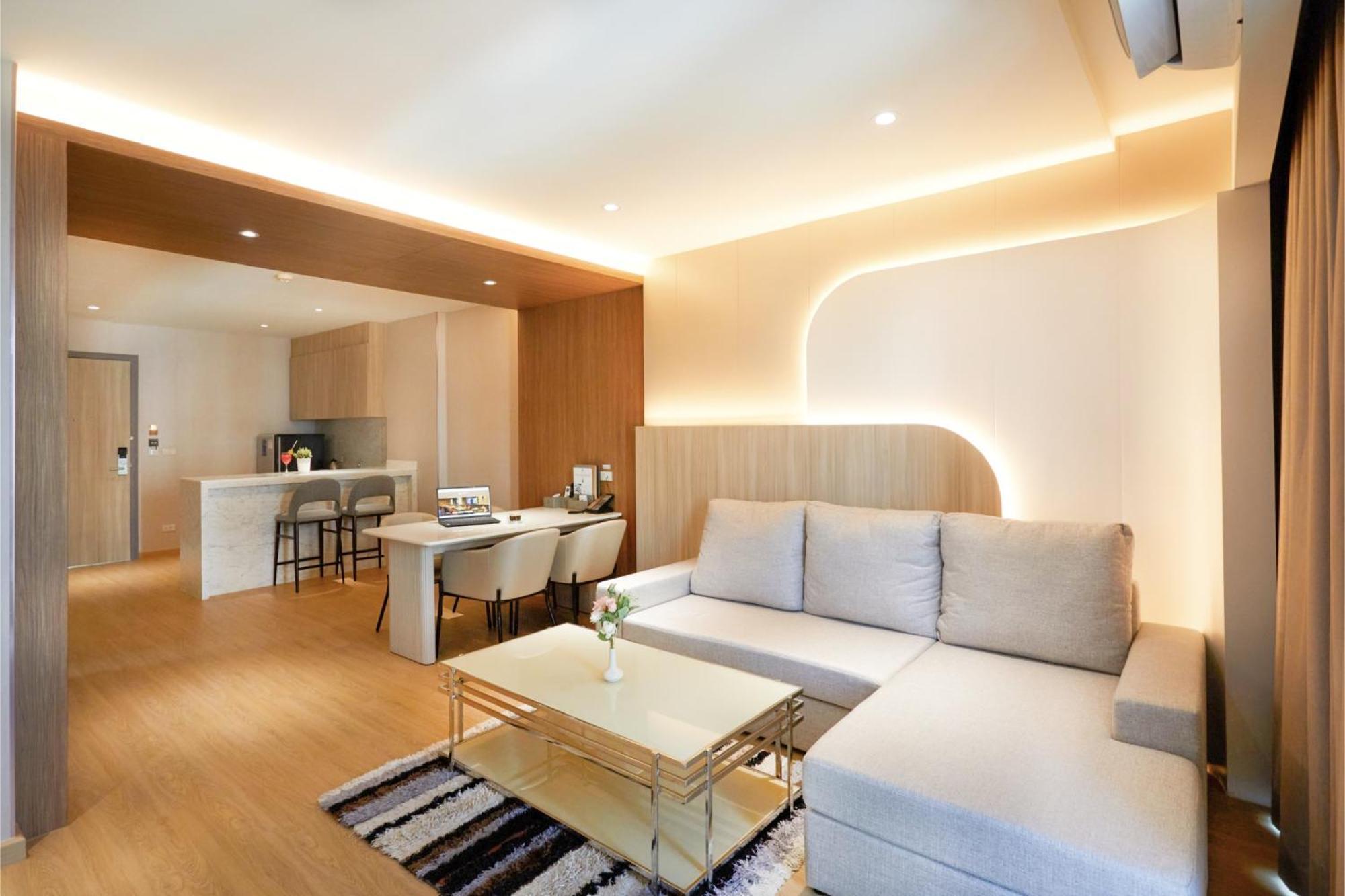 Golden City Rayong Hotel מראה חיצוני תמונה