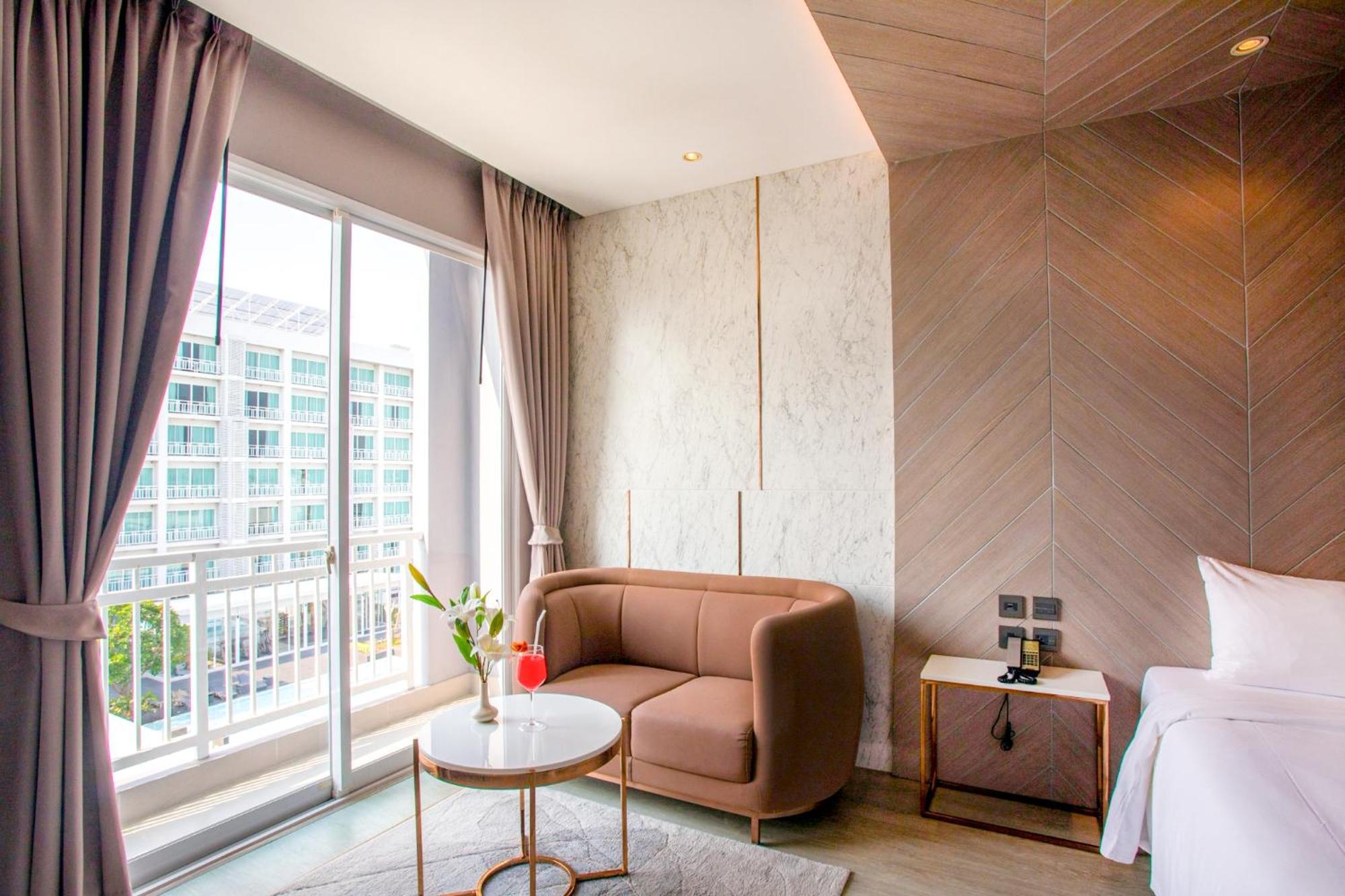 Golden City Rayong Hotel מראה חיצוני תמונה