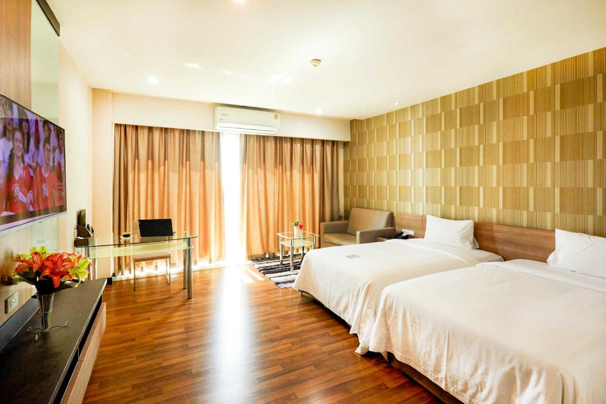 Golden City Rayong Hotel מראה חיצוני תמונה