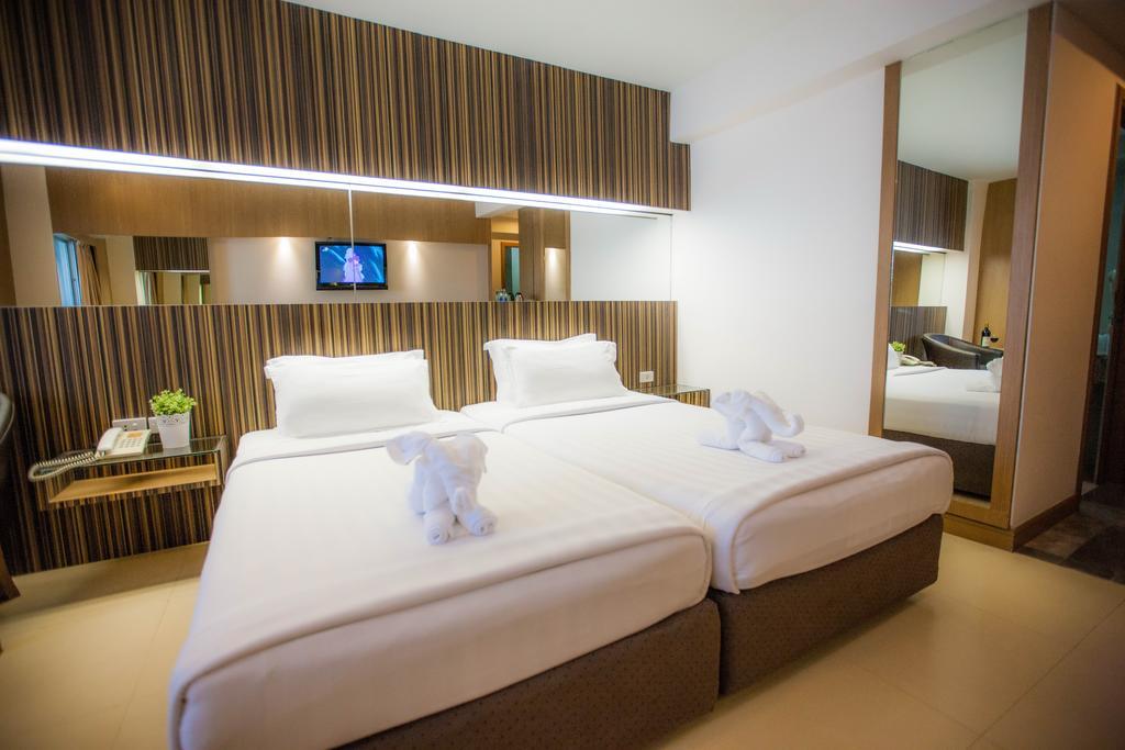 Golden City Rayong Hotel מראה חיצוני תמונה