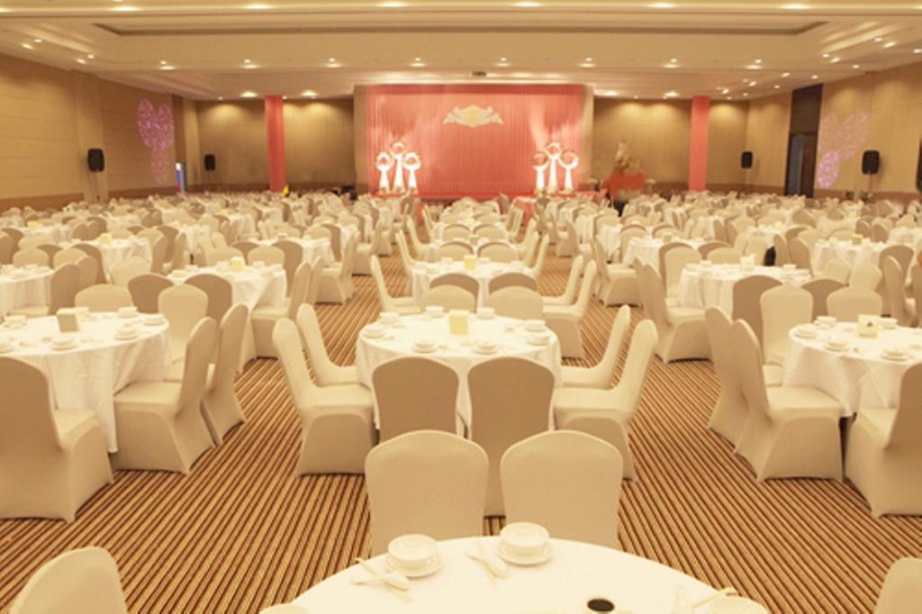Golden City Rayong Hotel מראה חיצוני תמונה