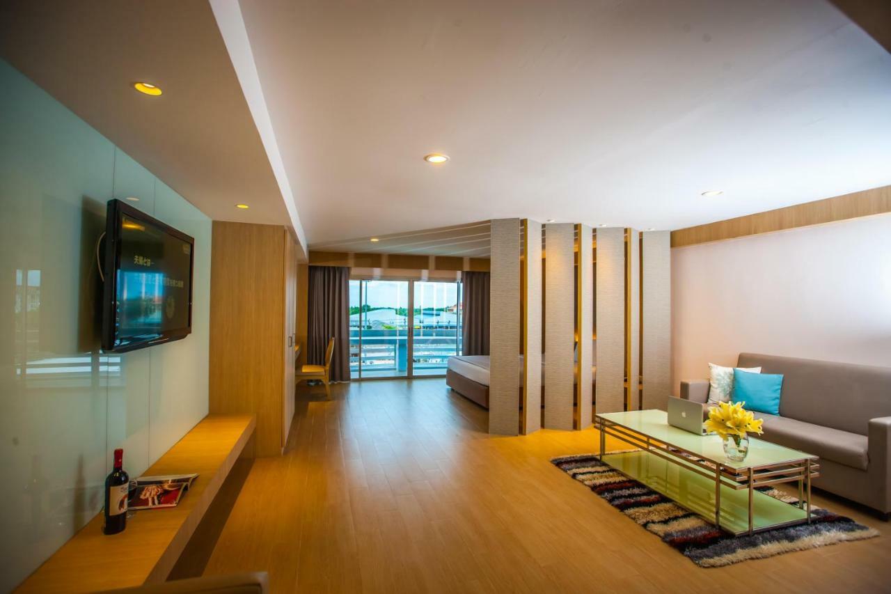 Golden City Rayong Hotel מראה חיצוני תמונה